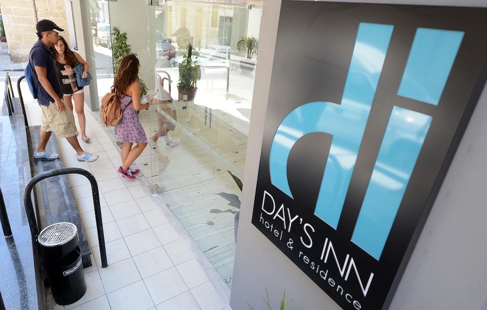 Day'S Inn Hotel And Residence Sliema Extérieur photo