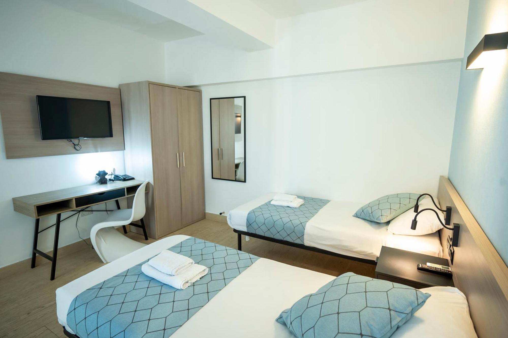 Day'S Inn Hotel And Residence Sliema Extérieur photo