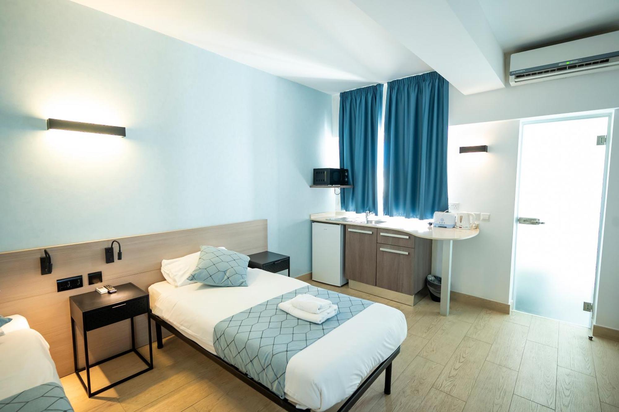 Day'S Inn Hotel And Residence Sliema Extérieur photo